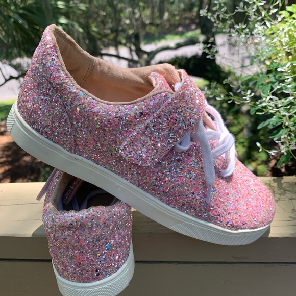 ⭐️⭐️Two By Vince Camuto Sparkle tennis Shoes SZ 3⭐️⭐️ - Picture 5 of 8